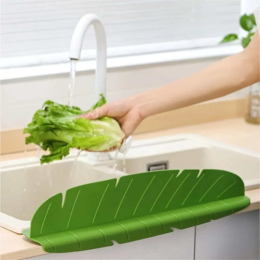 SplashStopLeaf™️- Leaf-Shaped Silicone Sink Splash Guard with Suction Cups - For Dry CounterTops and Sink Splashes-Kitchen Water Blocker for Faucet & Countertop Protection