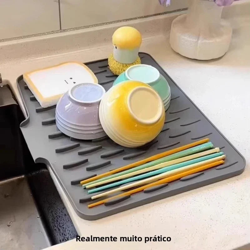 AquaMat™️ 1pc Silicone Drain Pad Drying Mat For Pot Dish Drain Mat For Kitchen Tableware Non-slip Mats Anti-scald Coaster Kitchen Utensils