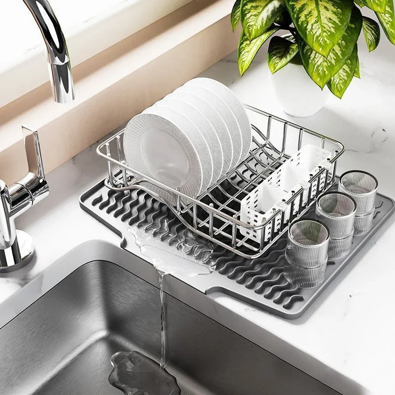 AquaMat™️ 1pc Silicone Drain Pad Drying Mat For Pot Dish Drain Mat For Kitchen Tableware Non-slip Mats Anti-scald Coaster Kitchen Utensils